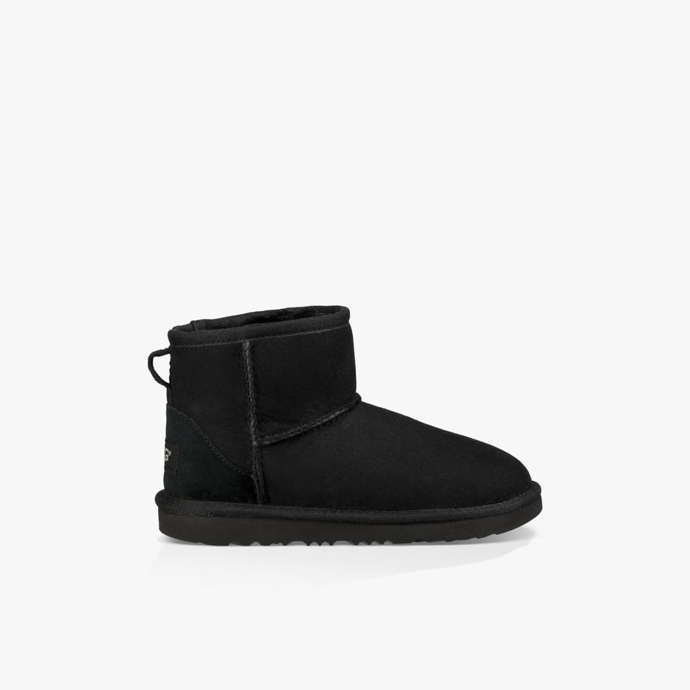 Bottes UGG Classic Mini II Garcon Noir Soldes 919BZTYD